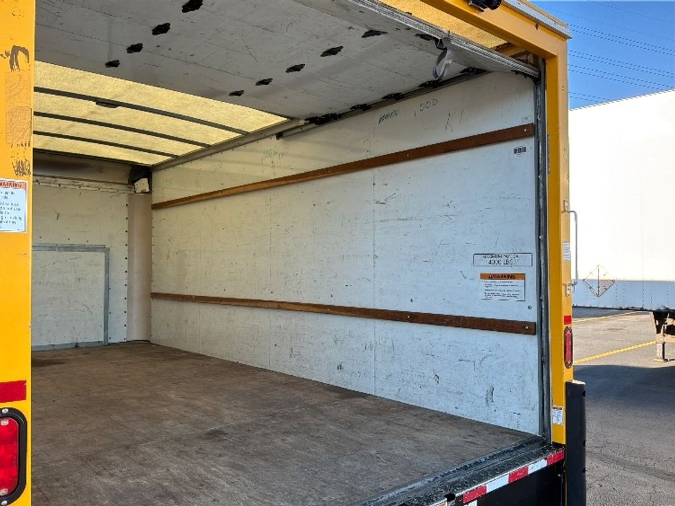 Light Duty Box Truck-Light and Medium Duty Trucks-Ford-2022-E350-Aurora-CO-92,523\n\t\tmiles-$ 28,250 - Image 12