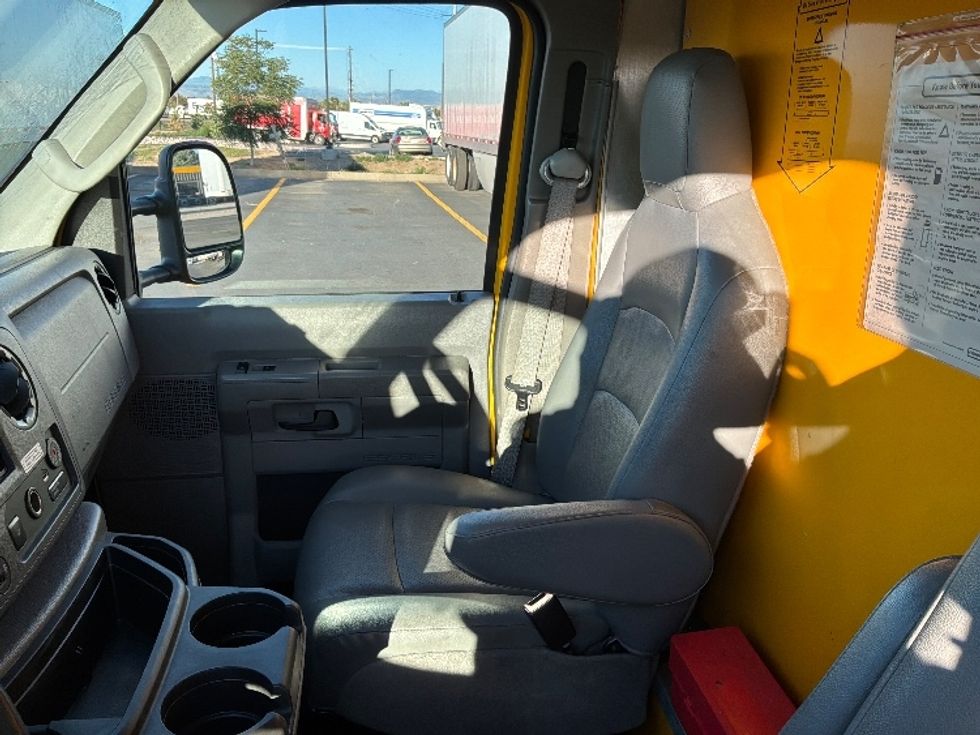 Light Duty Box Truck-Light and Medium Duty Trucks-Ford-2022-E350-Aurora-CO-92,523\n\t\tmiles-$ 28,250 - Image 19