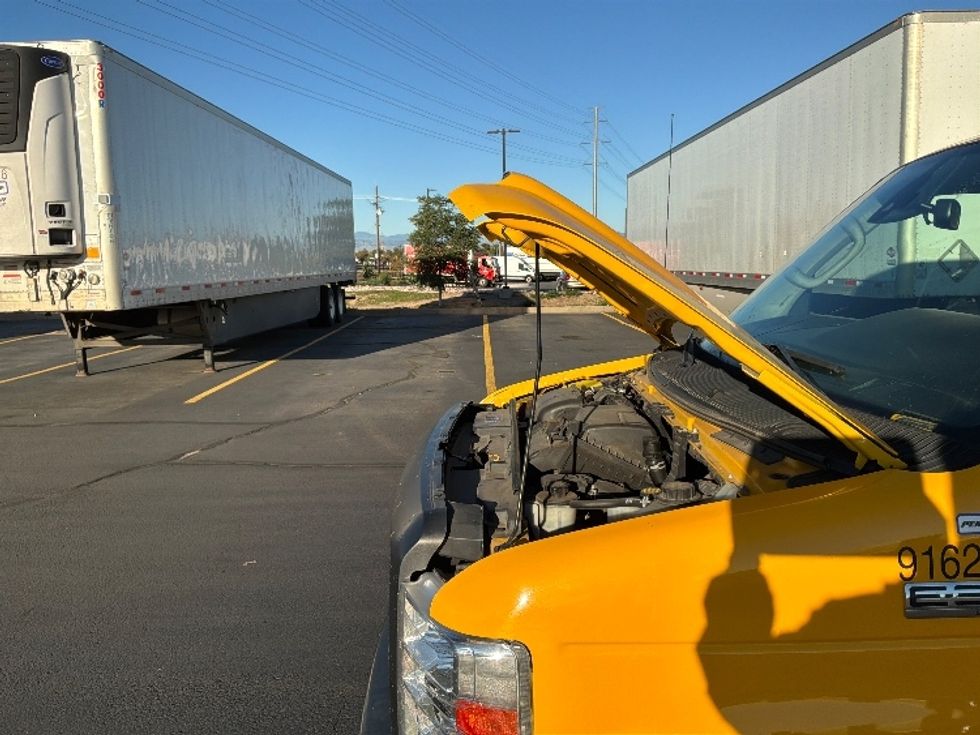 Light Duty Box Truck-Light and Medium Duty Trucks-Ford-2022-E350-Aurora-CO-92,523\n\t\tmiles-$ 28,250 - Image 24