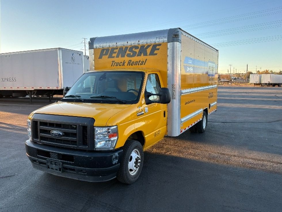 Light Duty Box Truck-Light and Medium Duty Trucks-Ford-2022-E350-Aurora-CO-92,523\n\t\tmiles-$ 28,250 - Image 3