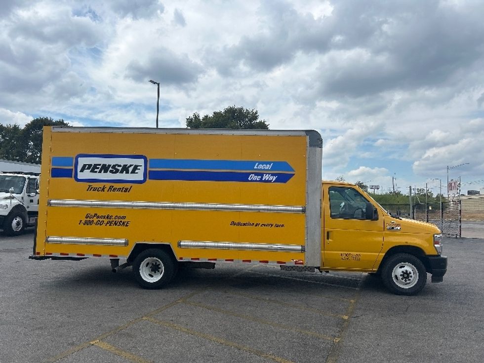 Light Duty Box Truck-Light and Medium Duty Trucks-Ford-2022-E350-Austin-TX-100,919\n\t\tmiles-$ 27,500 - Image 15