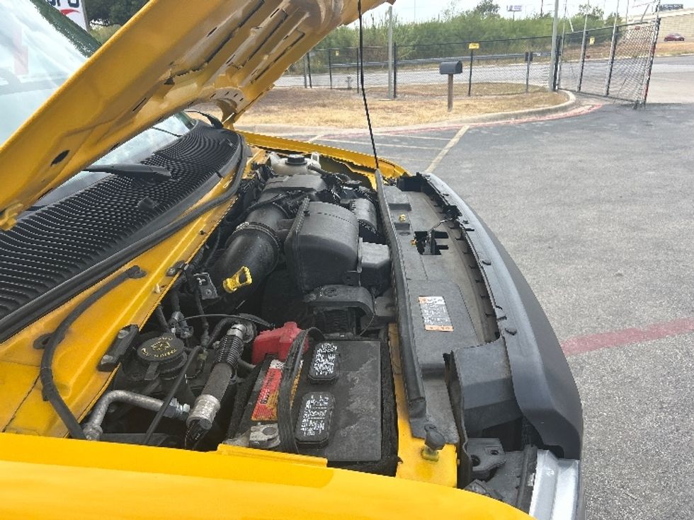 Light Duty Box Truck-Light and Medium Duty Trucks-Ford-2022-E350-Austin-TX-100,919\n\t\tmiles-$ 27,500 - Image 23