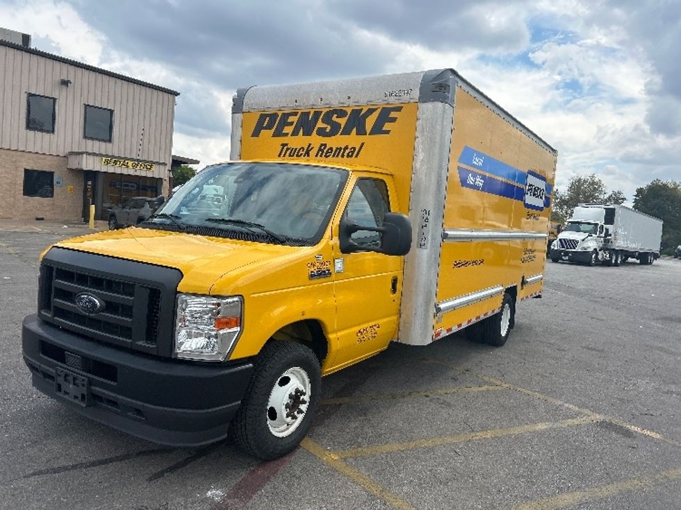 Light Duty Box Truck-Light and Medium Duty Trucks-Ford-2022-E350-Austin-TX-100,919\n\t\tmiles-$ 27,500 - Image 3