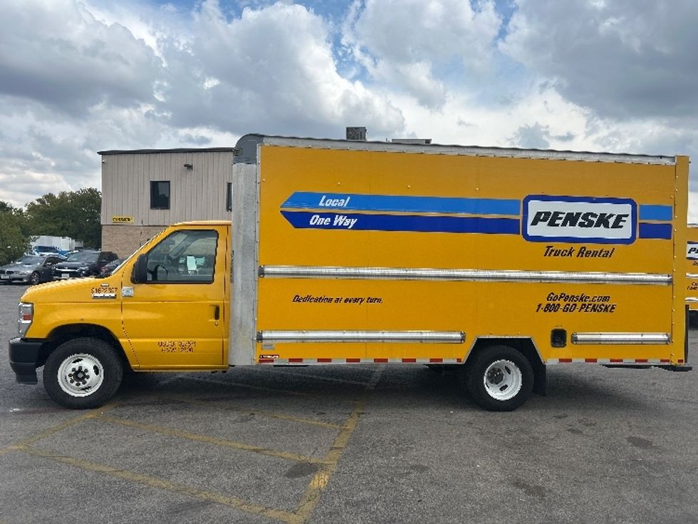 Light Duty Box Truck-Light and Medium Duty Trucks-Ford-2022-E350-Austin-TX-100,919\n\t\tmiles-$ 27,500 - Image 4