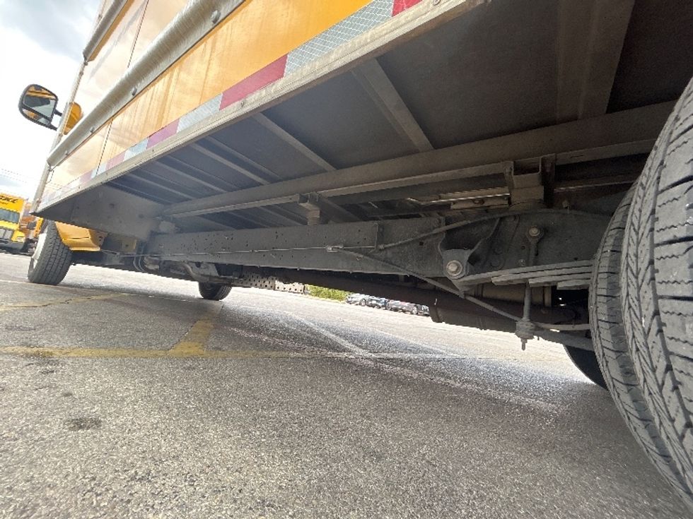 Light Duty Box Truck-Light and Medium Duty Trucks-Ford-2022-E350-Austin-TX-100,919\n\t\tmiles-$ 27,500 - Image 5