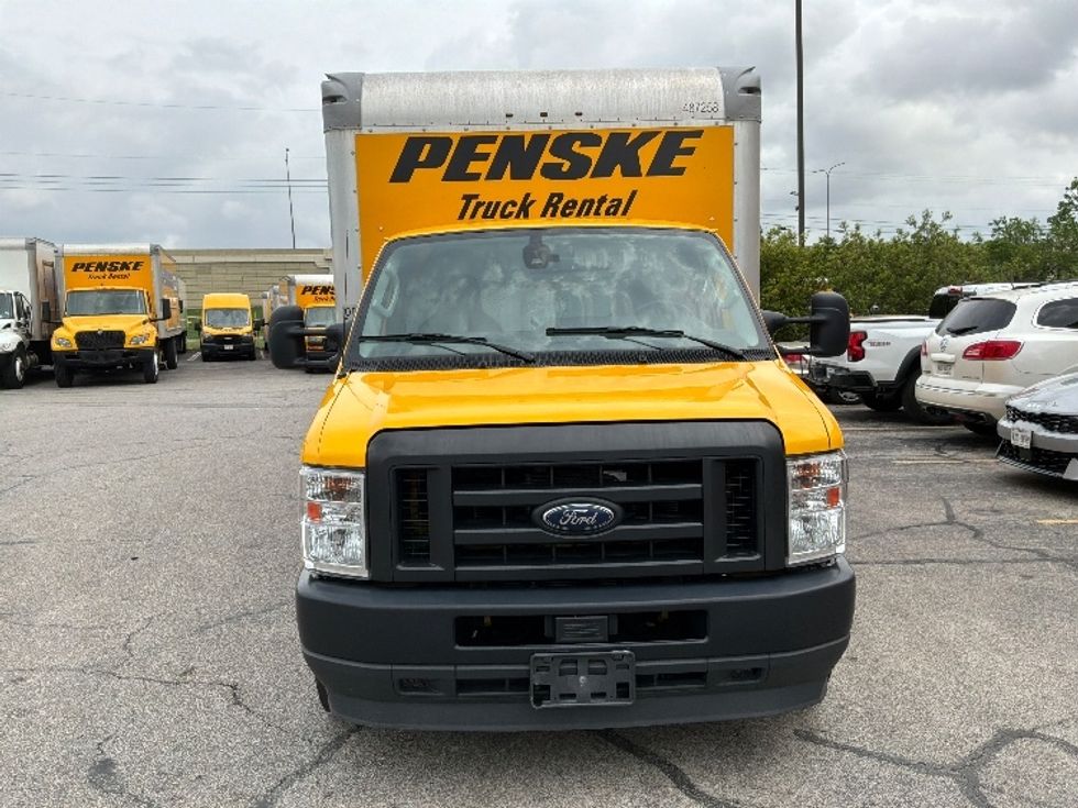 Light Duty Box Truck-Light and Medium Duty Trucks-Ford-2022-E350-Austin-TX-101,948\n\t\tmiles-$ 26,750 - Image 2