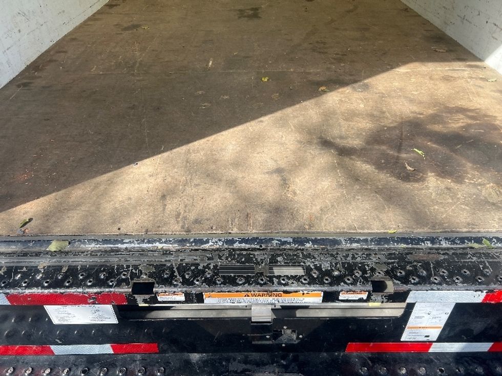 Light Duty Box Truck-Light and Medium Duty Trucks-Ford-2022-E350-Austin-TX-76,554\n\t\tmiles-$ 36,500 - Image 10