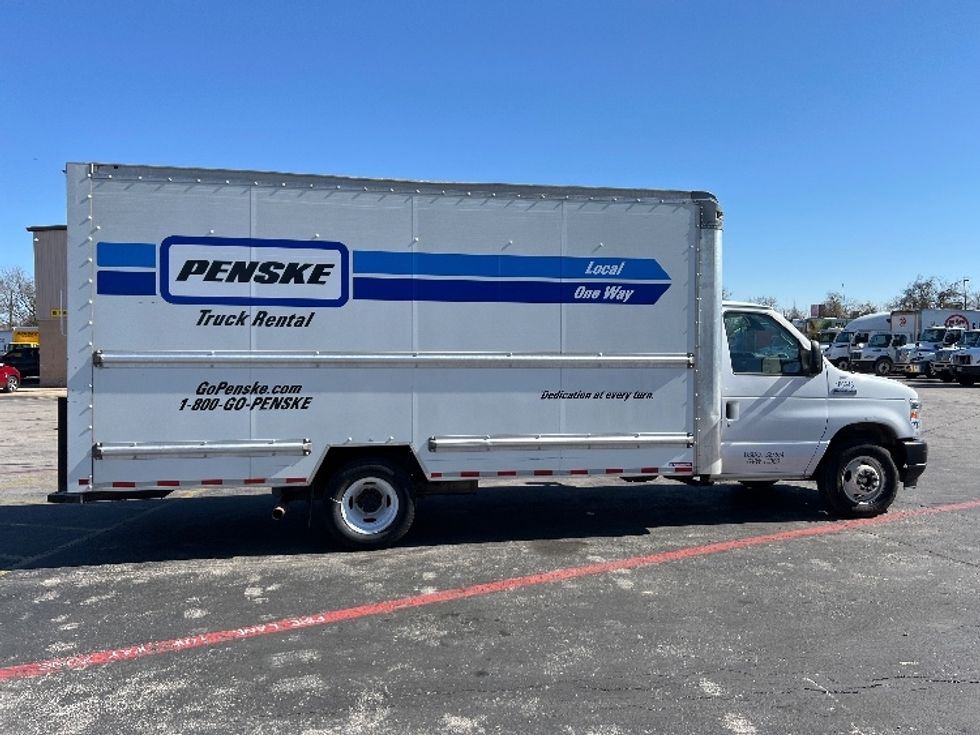 Light Duty Box Truck-Light and Medium Duty Trucks-Ford-2022-E350-Austin-TX-76,554\n\t\tmiles-$ 36,500 - Image 15