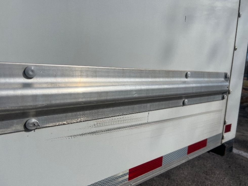 Light Duty Box Truck-Light and Medium Duty Trucks-Ford-2022-E350-Austin-TX-76,554\n\t\tmiles-$ 36,500 - Image 26