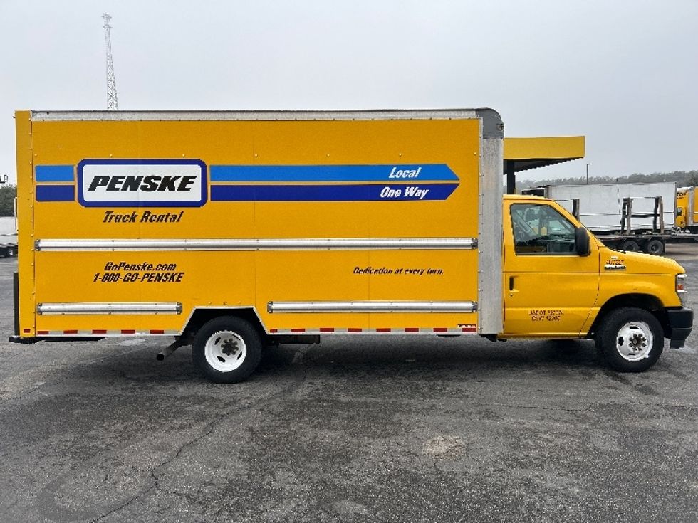 Light Duty Box Truck-Light and Medium Duty Trucks-Ford-2022-E350-Austin-TX-83,047\n\t\tmiles-$ 34,000 - Image 14