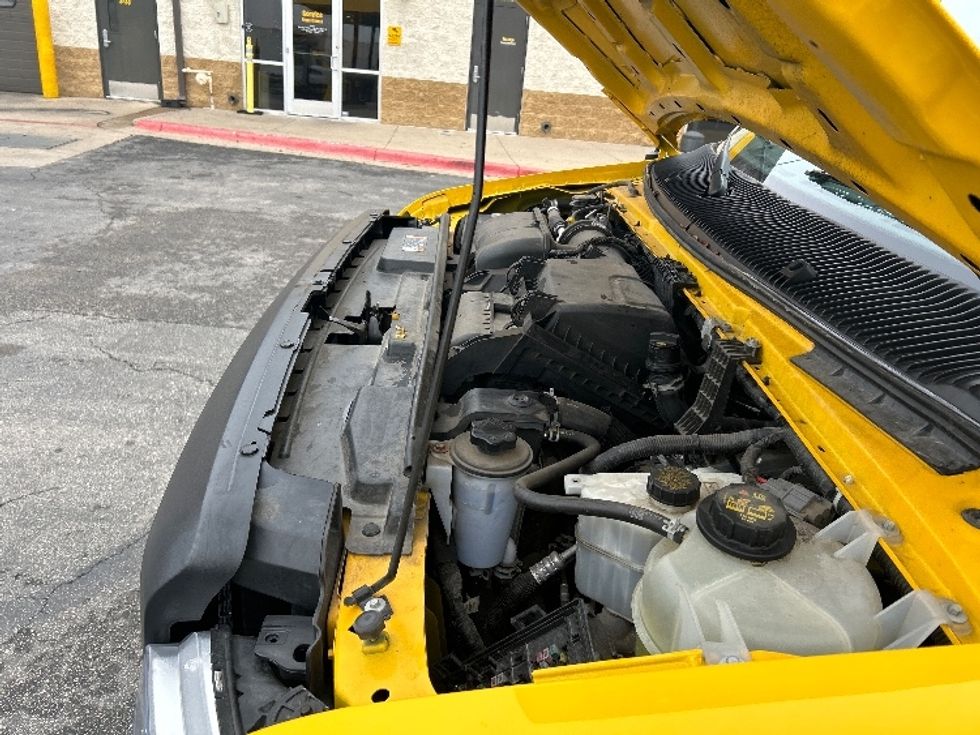 Light Duty Box Truck-Light and Medium Duty Trucks-Ford-2022-E350-Austin-TX-83,047\n\t\tmiles-$ 34,000 - Image 21