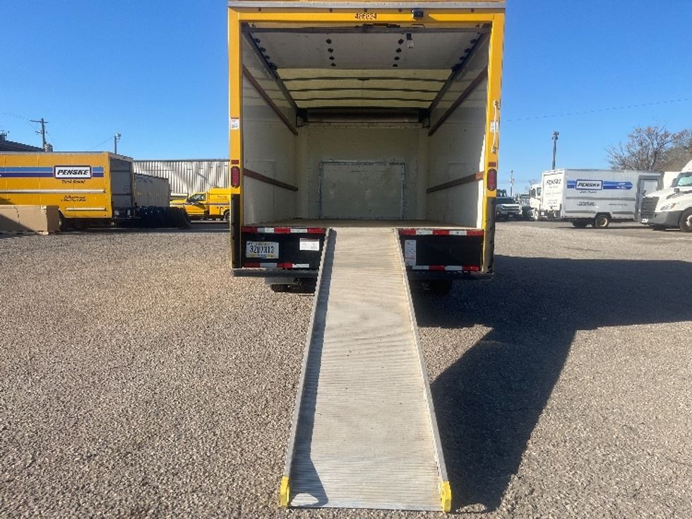 Light Duty Box Truck-Light and Medium Duty Trucks-Ford-2022-E350-Bakersfield-CA-92,992\n\t\tmiles-$ 30,000 - Image 9