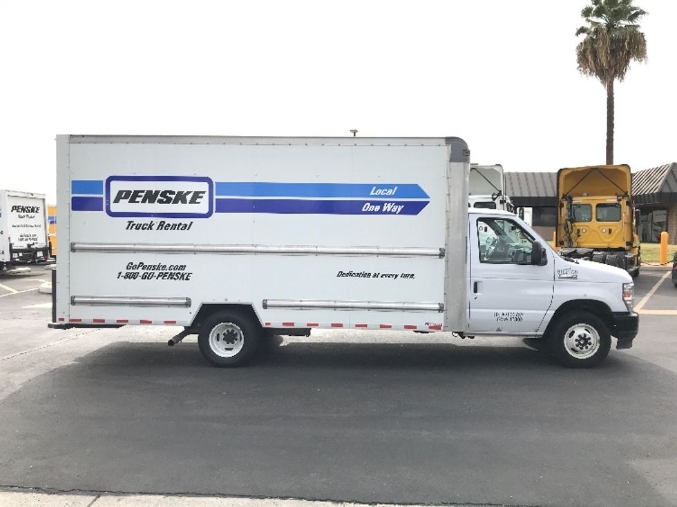 Light Duty Box Truck-Light and Medium Duty Trucks-Ford-2022-E350-Bakersfield-CA-98,170\n\t\tmiles-$ 32,500 - Image 15
