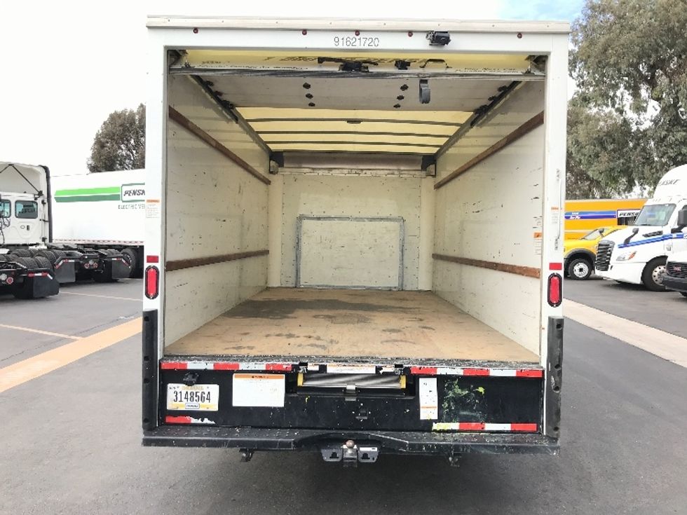 Light Duty Box Truck-Light and Medium Duty Trucks-Ford-2022-E350-Bakersfield-CA-98,170\n\t\tmiles-$ 32,500 - Image 8