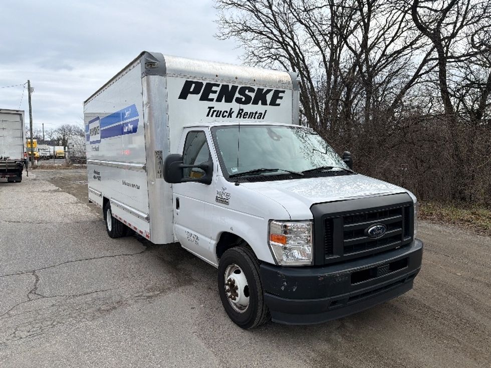 Light Duty Box Truck-Light and Medium Duty Trucks-Ford-2022-E350-Baltimore-MD-85,689\n\t\tmiles-$ 31,500 - Image 1