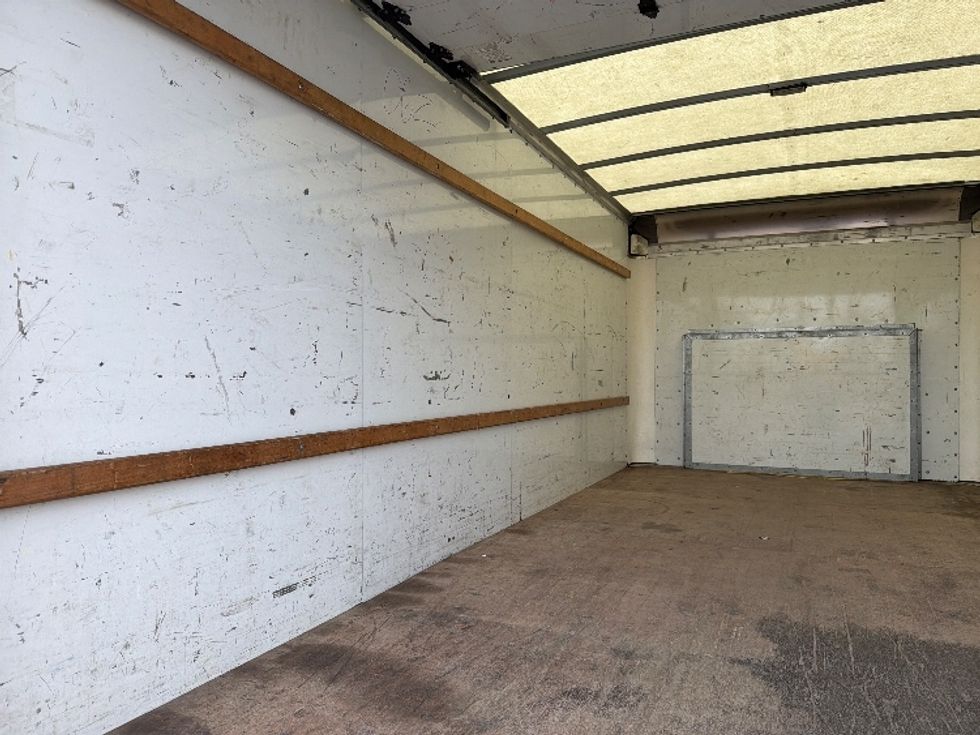 Light Duty Box Truck-Light and Medium Duty Trucks-Ford-2022-E350-Baltimore-MD-85,689\n\t\tmiles-$ 31,500 - Image 10