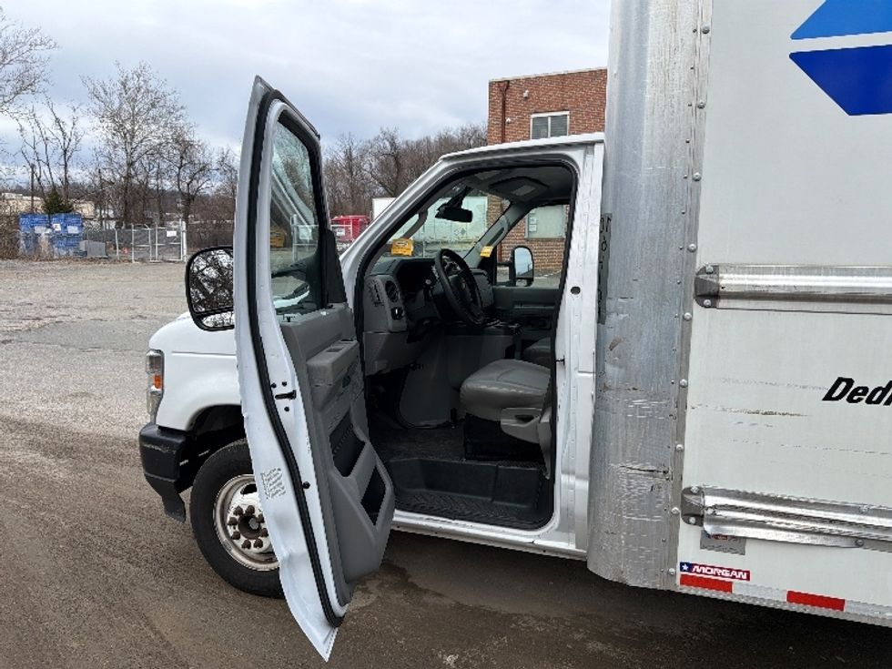 Light Duty Box Truck-Light and Medium Duty Trucks-Ford-2022-E350-Baltimore-MD-85,689\n\t\tmiles-$ 31,500 - Image 15