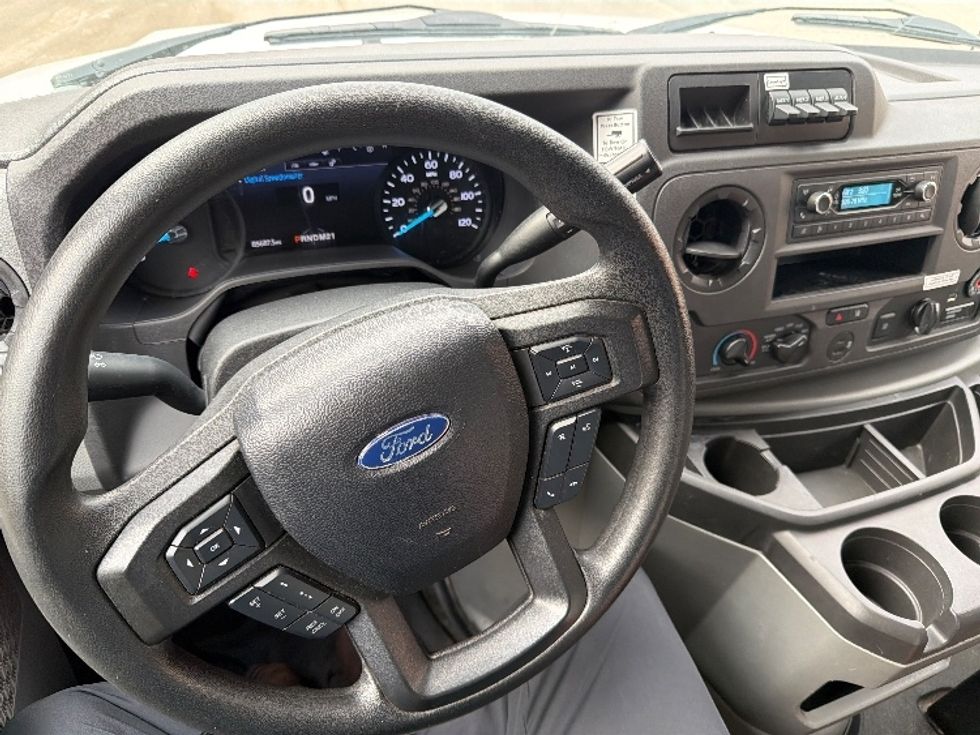 Light Duty Box Truck-Light and Medium Duty Trucks-Ford-2022-E350-Baltimore-MD-85,689\n\t\tmiles-$ 31,500 - Image 16