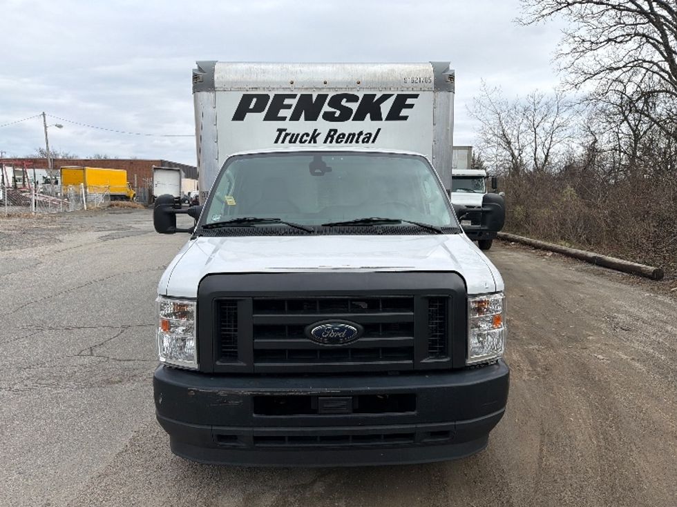 Light Duty Box Truck-Light and Medium Duty Trucks-Ford-2022-E350-Baltimore-MD-85,689\n\t\tmiles-$ 31,500 - Image 2