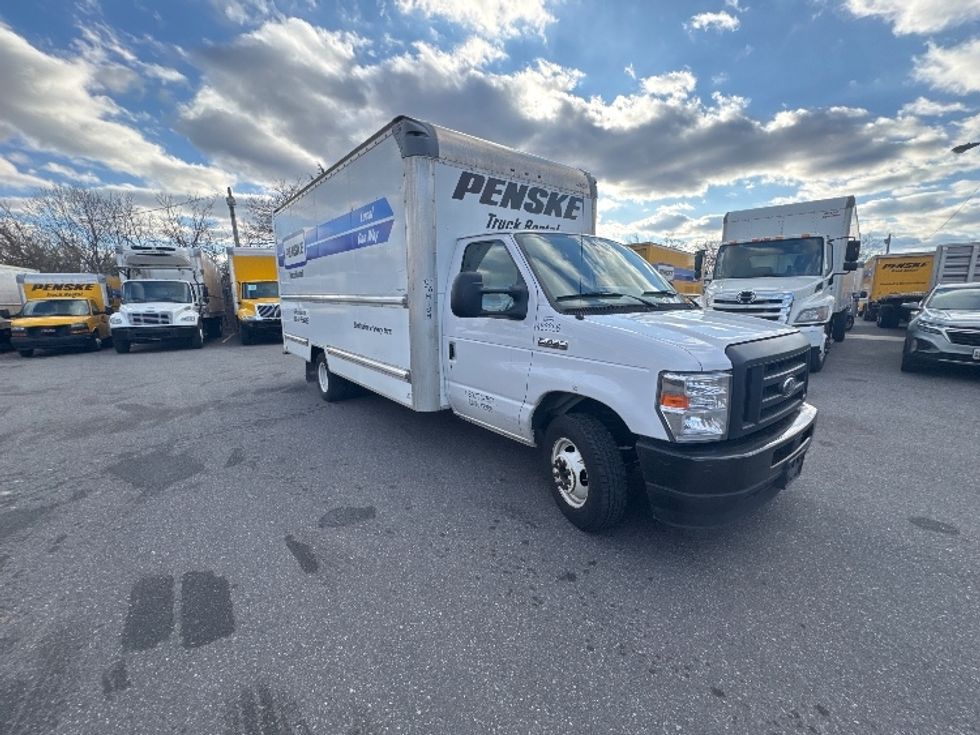 Light Duty Box Truck-Light and Medium Duty Trucks-Ford-2022-E350-Baltimore-MD-87,437\n\t\tmiles-$ 31,250 - Image 1