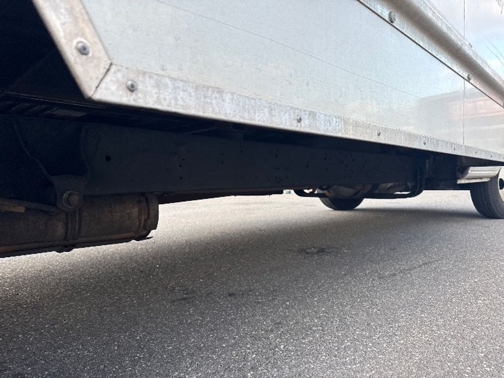Light Duty Box Truck-Light and Medium Duty Trucks-Ford-2022-E350-Baltimore-MD-87,437\n\t\tmiles-$ 31,250 - Image 14