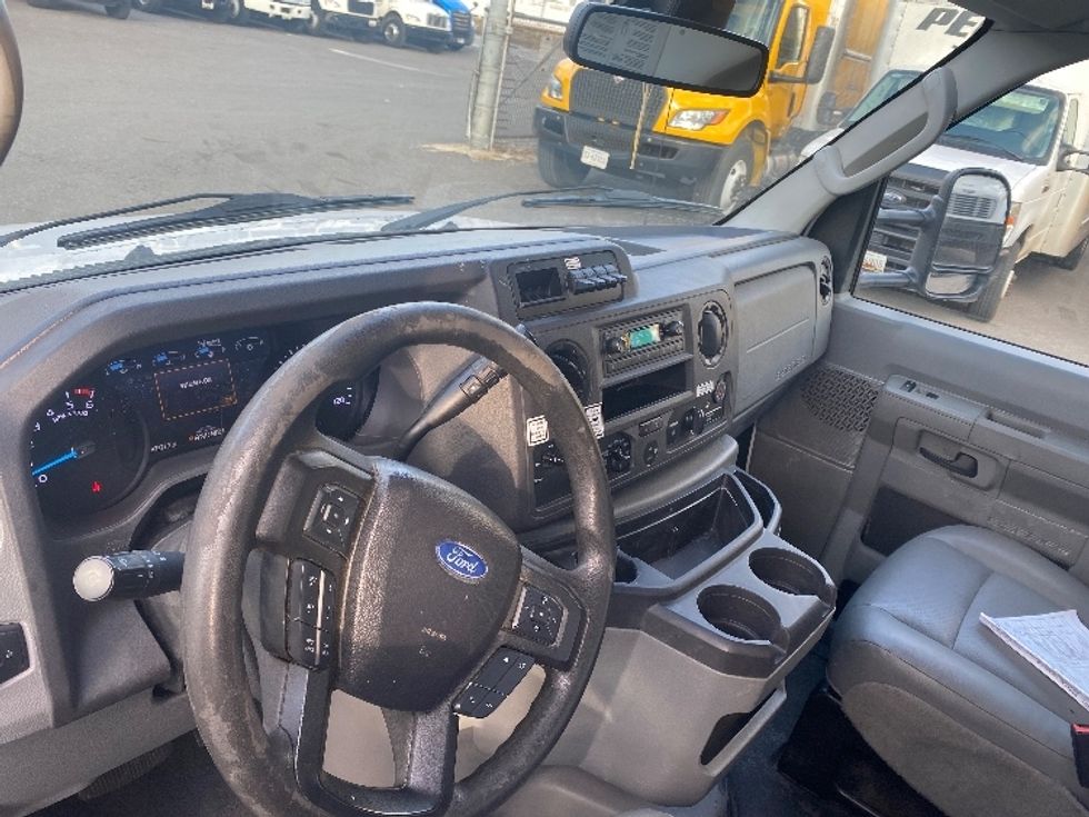 Light Duty Box Truck-Light and Medium Duty Trucks-Ford-2022-E350-Baltimore-MD-87,437\n\t\tmiles-$ 31,250 - Image 17