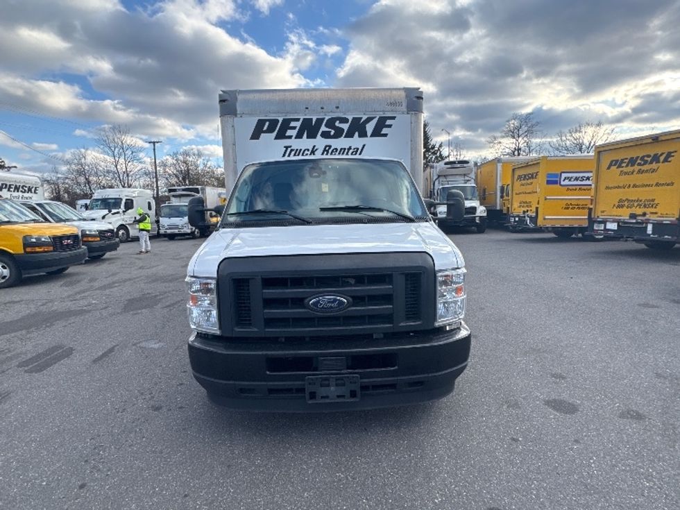 Light Duty Box Truck-Light and Medium Duty Trucks-Ford-2022-E350-Baltimore-MD-87,437\n\t\tmiles-$ 31,250 - Image 2