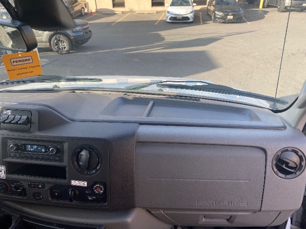 Light Duty Box Truck-Light and Medium Duty Trucks-Ford-2022-E350-Baltimore-MD-87,437\n\t\tmiles-$ 31,250 - Image 21