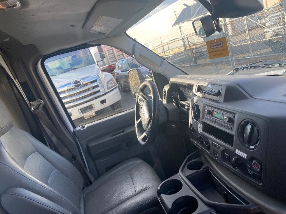 Light Duty Box Truck-Light and Medium Duty Trucks-Ford-2022-E350-Baltimore-MD-87,437\n\t\tmiles-$ 31,250 - Image 22