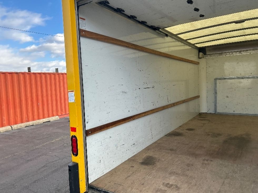 Light Duty Box Truck-Light and Medium Duty Trucks-Ford-2022-E350-Baltimore-MD-87,450\n\t\tmiles-$ 28,500 - Image 11