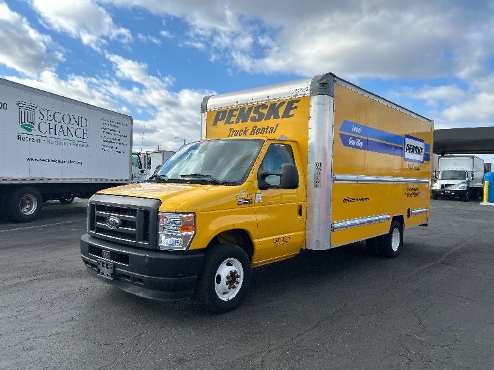 Light Duty Box Truck-Light and Medium Duty Trucks-Ford-2022-E350-Baltimore-MD-87,450\n\t\tmiles-$ 28,500 - Image 3