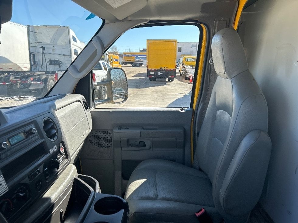 Light Duty Box Truck-Light and Medium Duty Trucks-Ford-2022-E350-Baton Rouge-LA-100,744\n\t\tmiles-$ 27,750 - Image 13