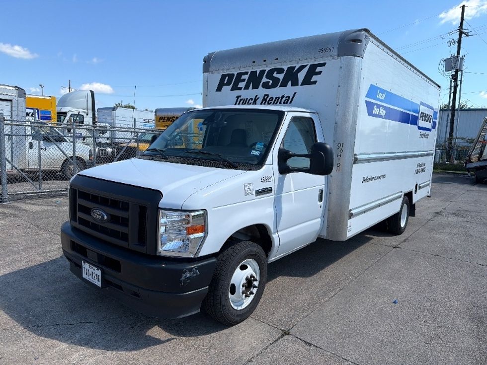 Light Duty Box Truck-Light and Medium Duty Trucks-Ford-2022-E350-Baton Rouge-LA-107,240\n\t\tmiles-$ 29,000 - Image 3