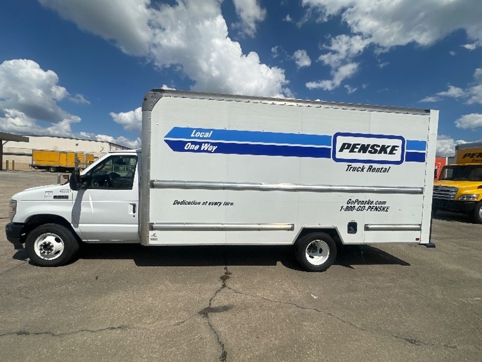 Light Duty Box Truck-Light and Medium Duty Trucks-Ford-2022-E350-Baton Rouge-LA-107,240\n\t\tmiles-$ 29,000 - Image 4