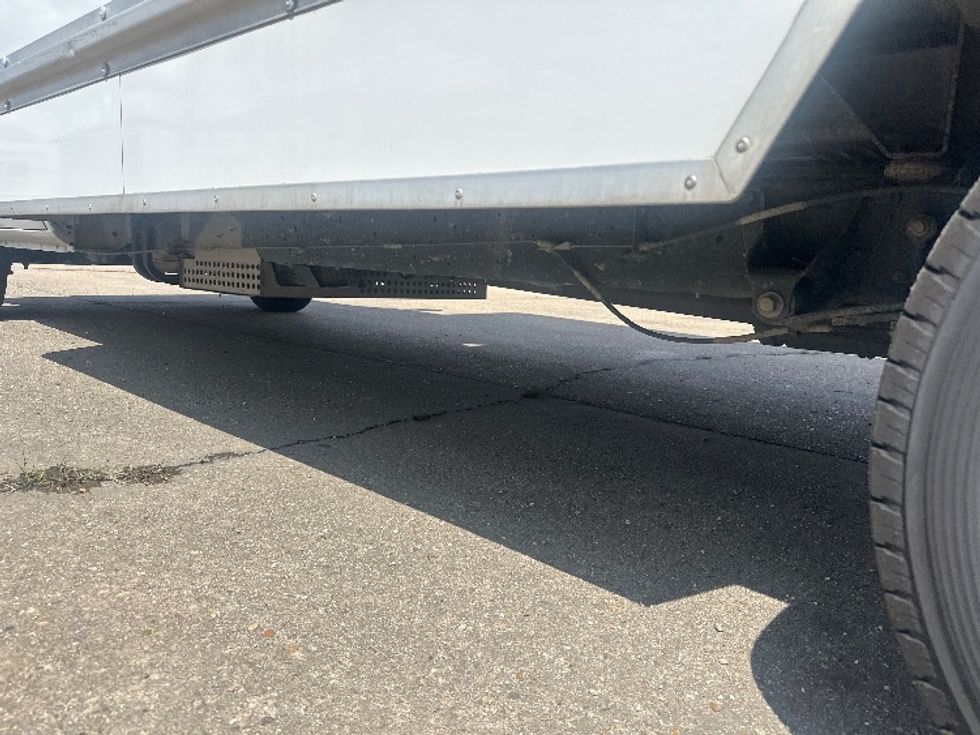 Light Duty Box Truck-Light and Medium Duty Trucks-Ford-2022-E350-Baton Rouge-LA-107,240\n\t\tmiles-$ 29,000 - Image 5