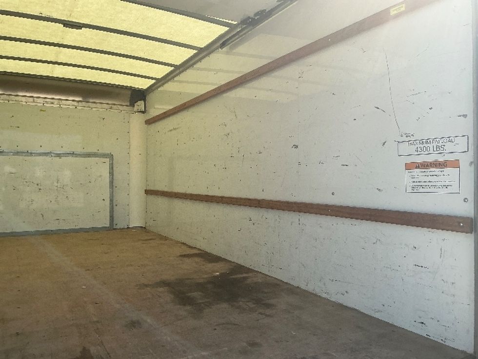 Light Duty Box Truck-Light and Medium Duty Trucks-Ford-2022-E350-Baton Rouge-LA-133,563\n\t\tmiles-$ 26,500 - Image 12