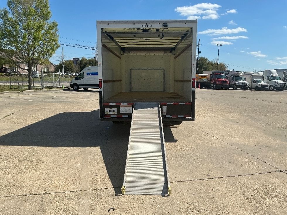 Light Duty Box Truck-Light and Medium Duty Trucks-Ford-2022-E350-Baton Rouge-LA-133,563\n\t\tmiles-$ 26,500 - Image 9