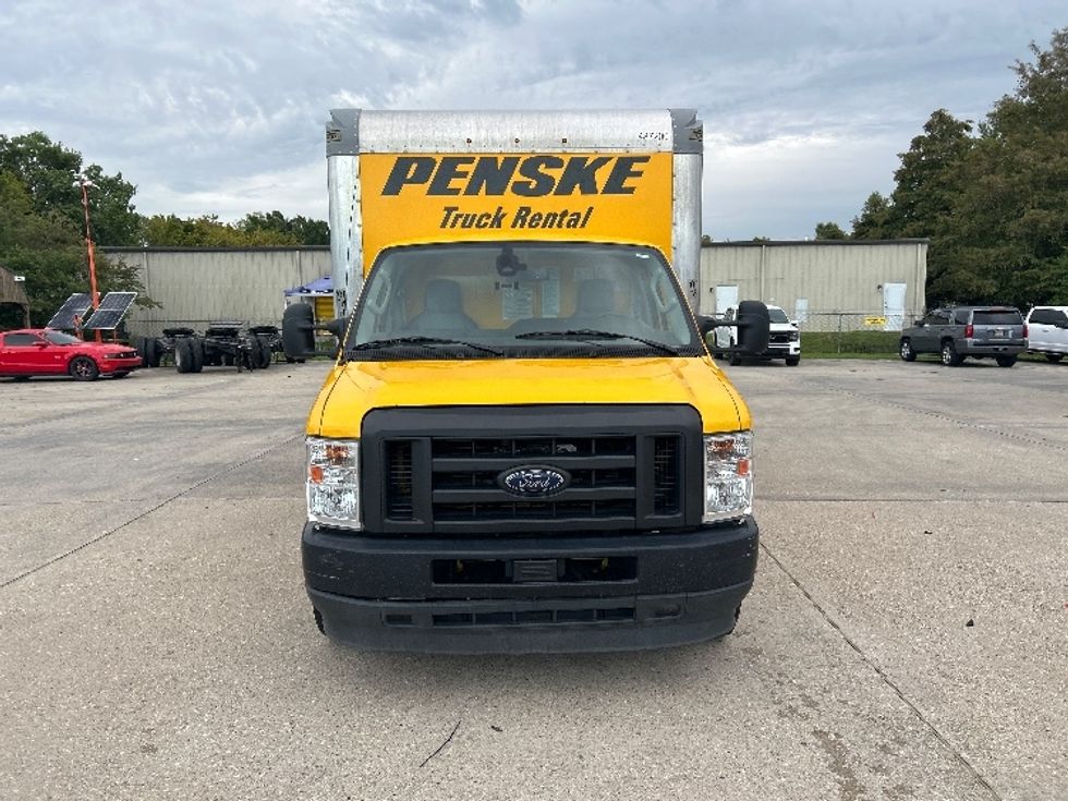 Light Duty Box Truck-Light and Medium Duty Trucks-Ford-2022-E350-Baton Rouge-LA-147,336\n\t\tmiles-$ 19,250 - Image 2