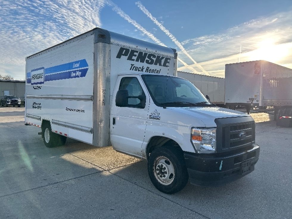 Light Duty Box Truck-Light and Medium Duty Trucks-Ford-2022-E350-Baton Rouge-LA-88,637\n\t\tmiles-$ 32,000 - Image 1