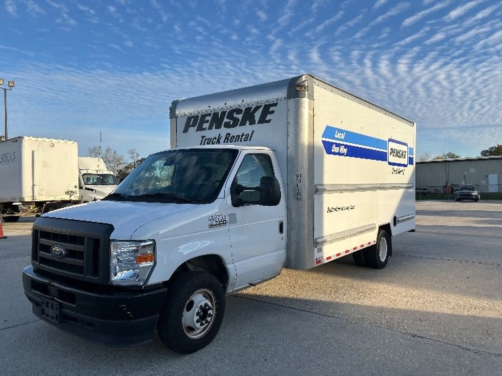 Light Duty Box Truck-Light and Medium Duty Trucks-Ford-2022-E350-Baton Rouge-LA-88,637\n\t\tmiles-$ 32,000 - Image 3