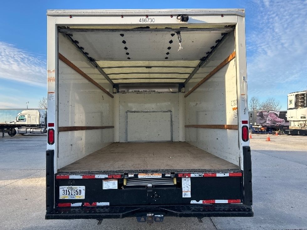 Light Duty Box Truck-Light and Medium Duty Trucks-Ford-2022-E350-Baton Rouge-LA-88,637\n\t\tmiles-$ 32,000 - Image 7