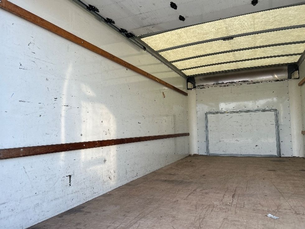 Light Duty Box Truck-Light and Medium Duty Trucks-Ford-2022-E350-Baton Rouge-LA-88,637\n\t\tmiles-$ 32,000 - Image 9
