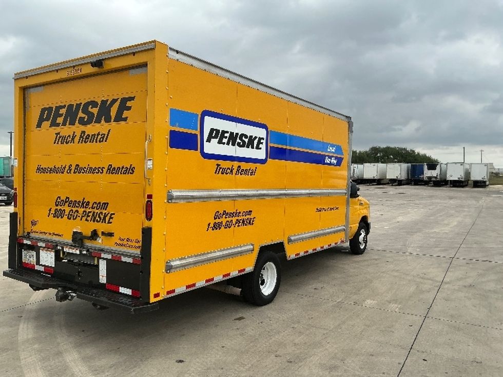 Light Duty Box Truck-Light and Medium Duty Trucks-Ford-2022-E350-Baton Rouge-LA-98,174\n\t\tmiles-$ 28,000 - Image 12