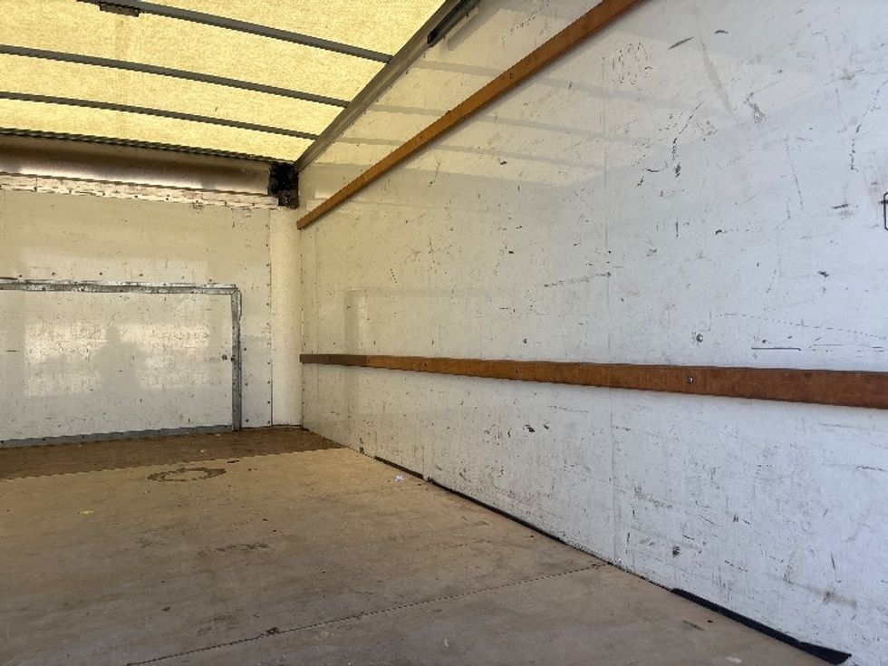 Light Duty Box Truck-Light and Medium Duty Trucks-Ford-2022-E350-Baton Rouge-LA-98,453\n\t\tmiles-$ 28,000 - Image 12
