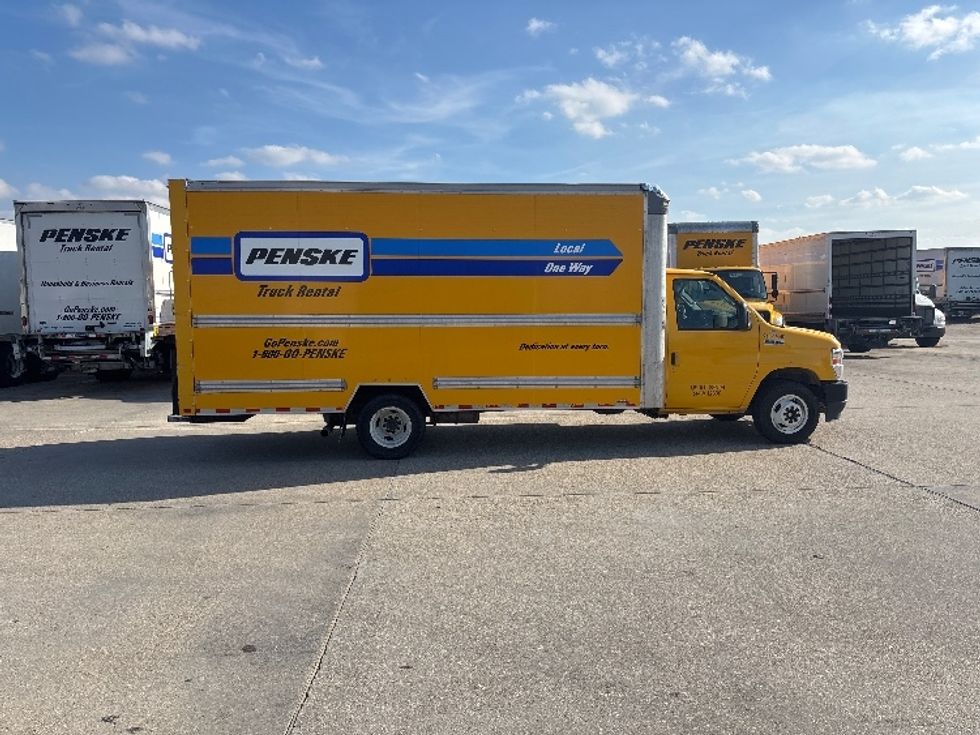 Light Duty Box Truck-Light and Medium Duty Trucks-Ford-2022-E350-Baton Rouge-LA-98,453\n\t\tmiles-$ 28,000 - Image 15