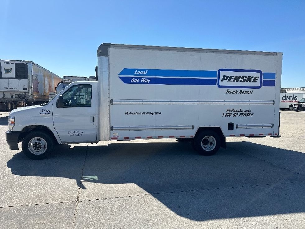 Light Duty Box Truck-Light and Medium Duty Trucks-Ford-2022-E350-Baton Rouge-LA-98,902\n\t\tmiles-$ 31,250 - Image 4