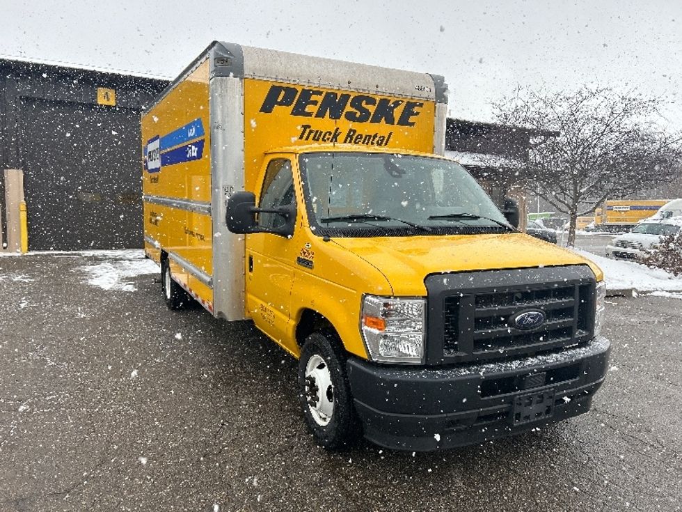 Light Duty Box Truck-Light and Medium Duty Trucks-Ford-2022-E350-Battle Creek-MI-76,421\n\t\tmiles-$ 34,500 - Image 1