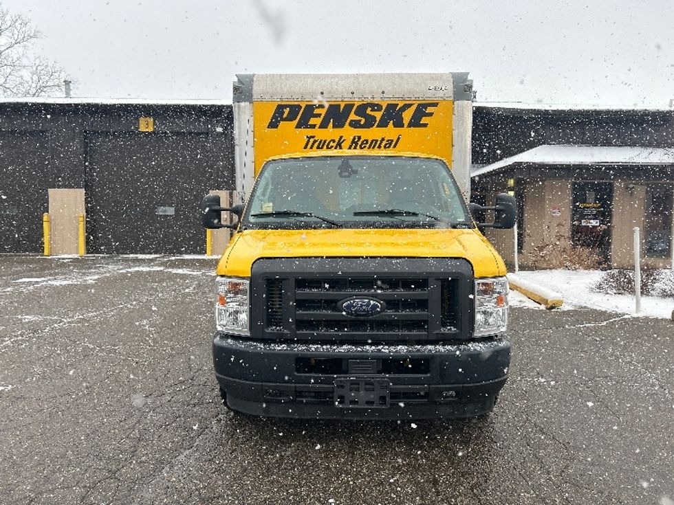 Light Duty Box Truck-Light and Medium Duty Trucks-Ford-2022-E350-Battle Creek-MI-76,421\n\t\tmiles-$ 34,500 - Image 2
