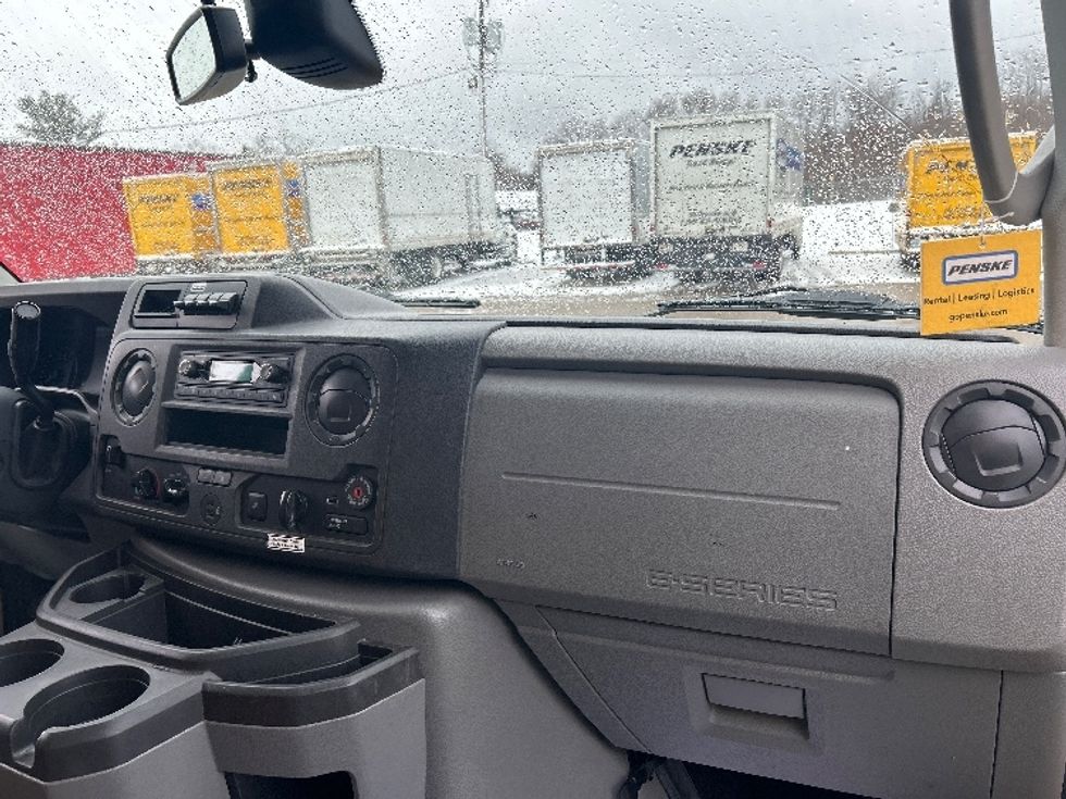 Light Duty Box Truck-Light and Medium Duty Trucks-Ford-2022-E350-Battle Creek-MI-76,421\n\t\tmiles-$ 34,500 - Image 21