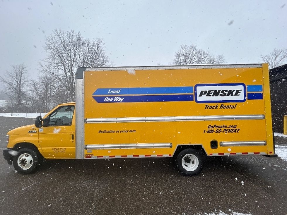 Light Duty Box Truck-Light and Medium Duty Trucks-Ford-2022-E350-Battle Creek-MI-76,421\n\t\tmiles-$ 34,500 - Image 4